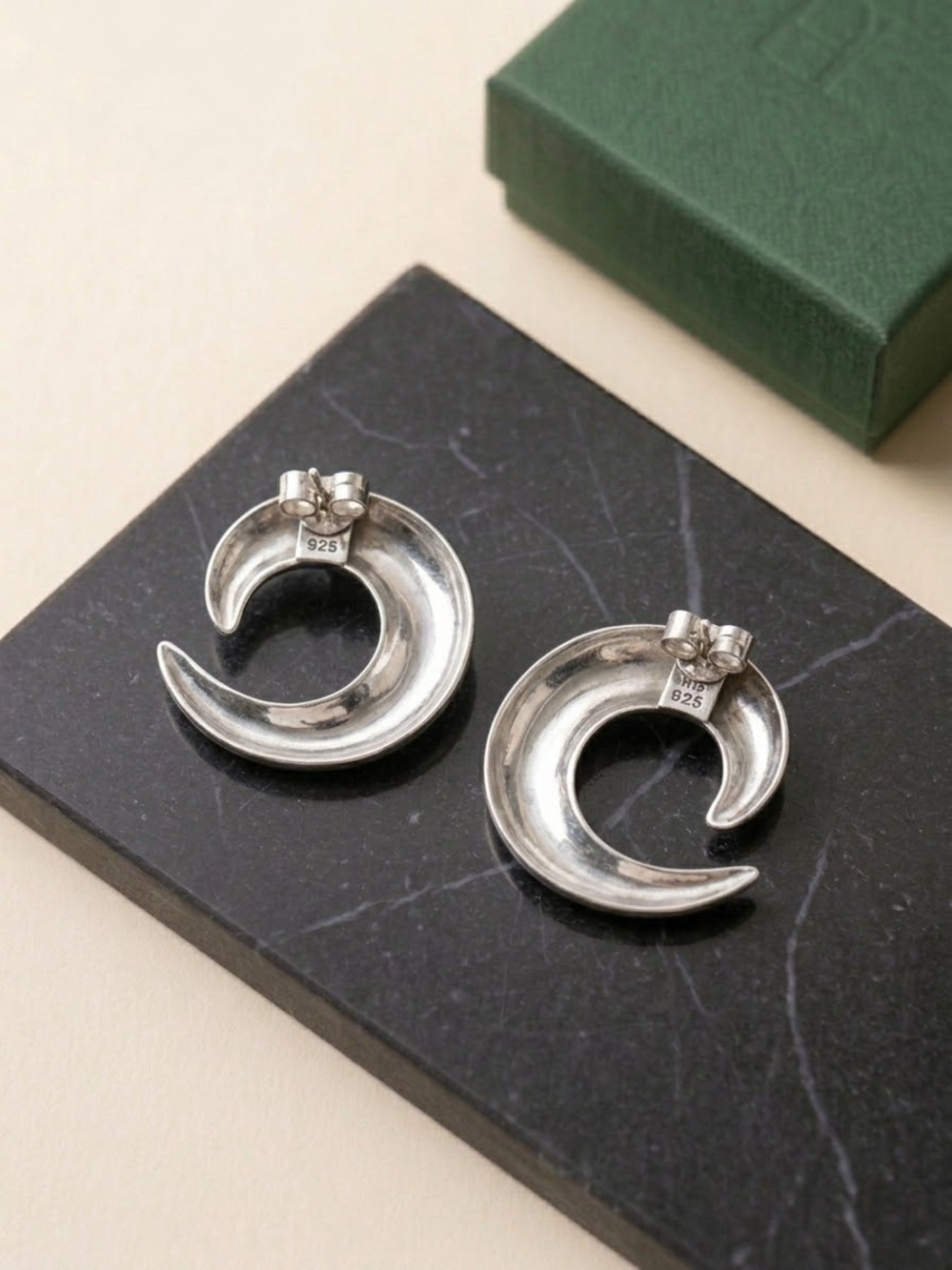 Vintage 925 Sterling Silver Chunky Crescent Swirl Earrings ND - Picture 3 of 5